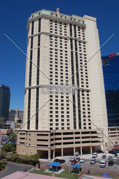 Photo 668-032-597