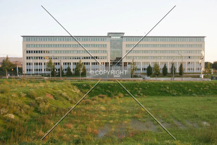 Photo 668-104-043