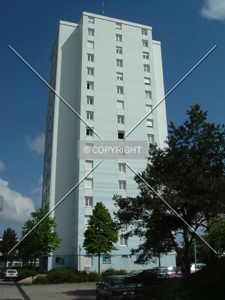 Photo 668-184-045
