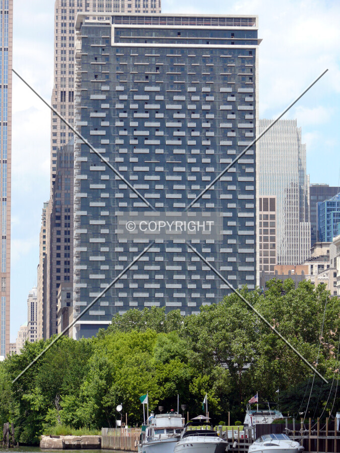View to the north from the Chicago River
