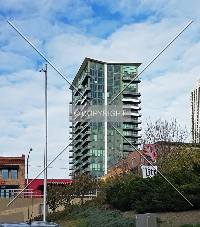 Photo 669-618-015