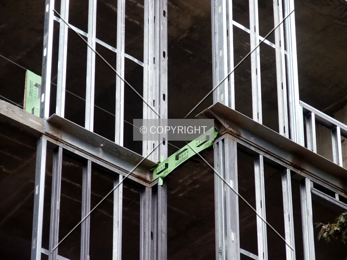 Detail of the aluminum curtain wall frame