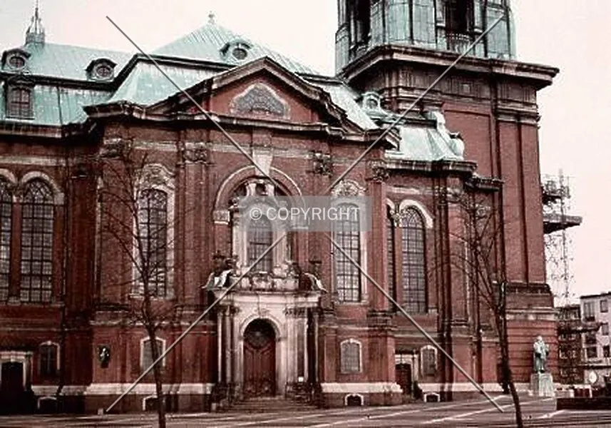 Photo 671-209-418
