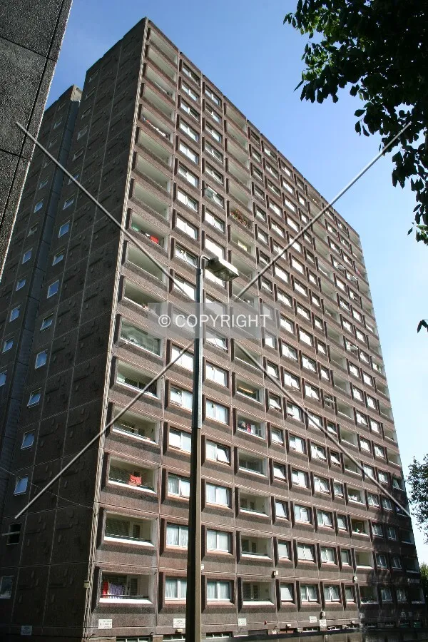View of the rear façade