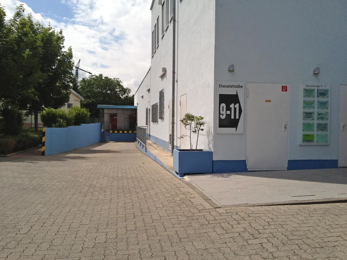 Photo 672-010-827