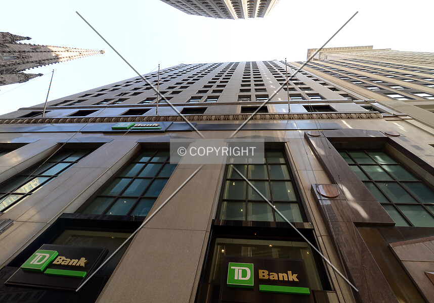 Photo 672-032-741