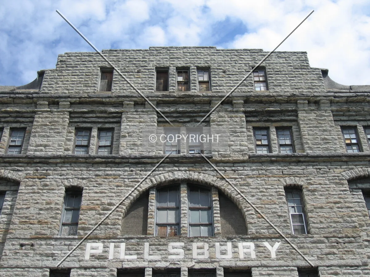 Decorative parapet