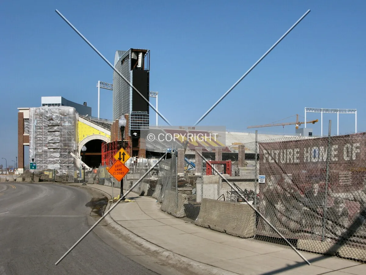 View to the north from University Avenue SE