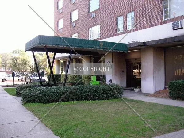 Main entrance off Marion Street