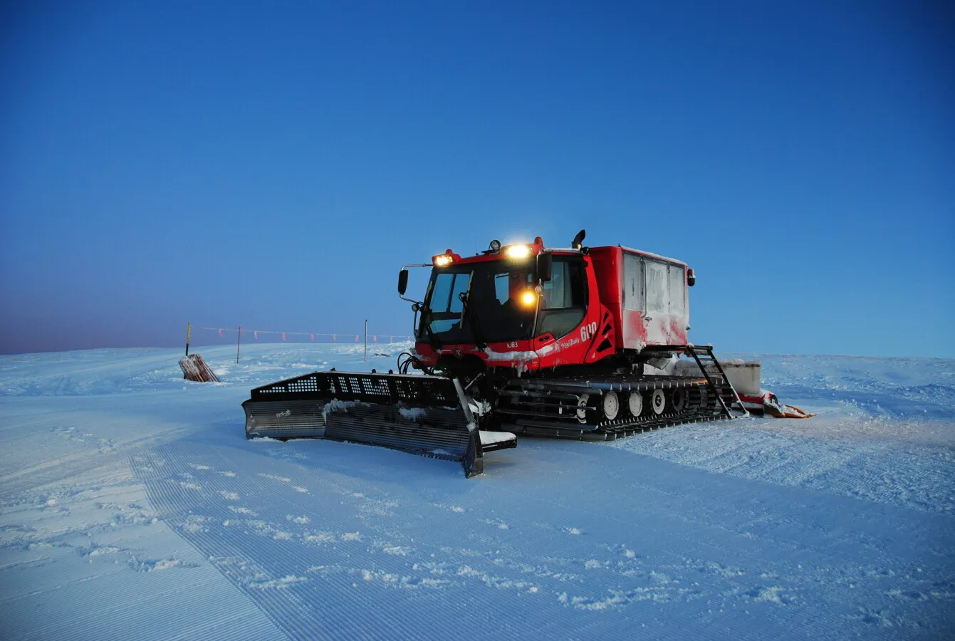 Snow cat tour to the back bowls of the resort