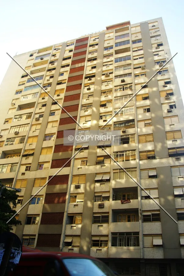 Looking up from across Salgado Filho Avenue