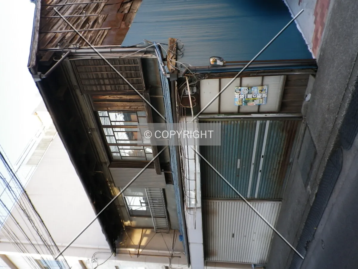 Photo 676-684-479