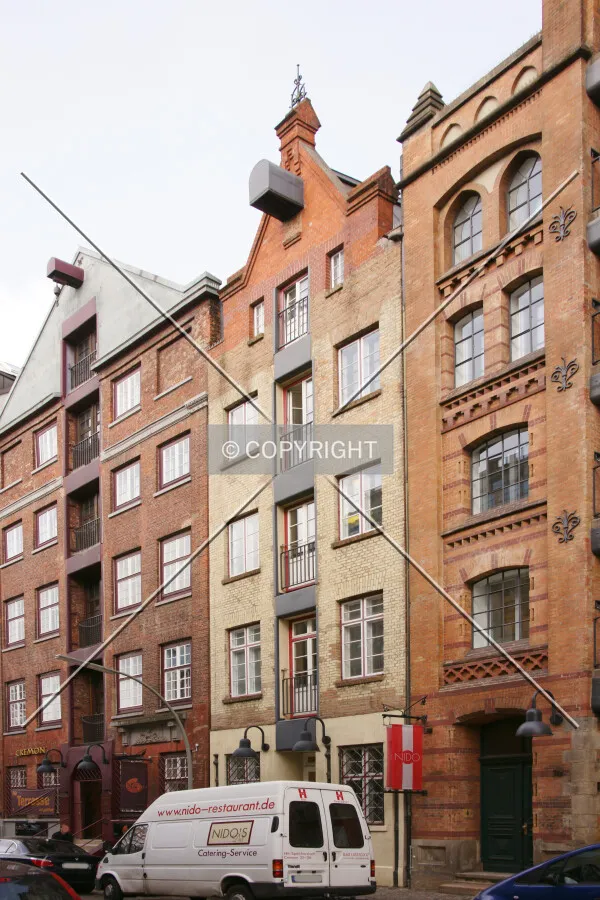 Photo 067-672-571