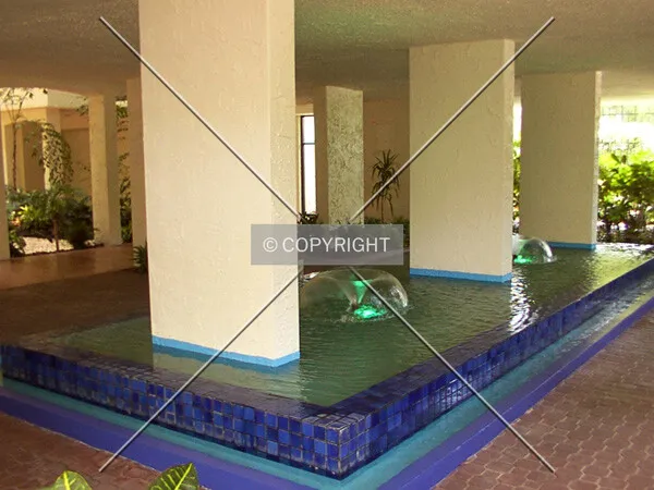 Fountain under the southeast corner