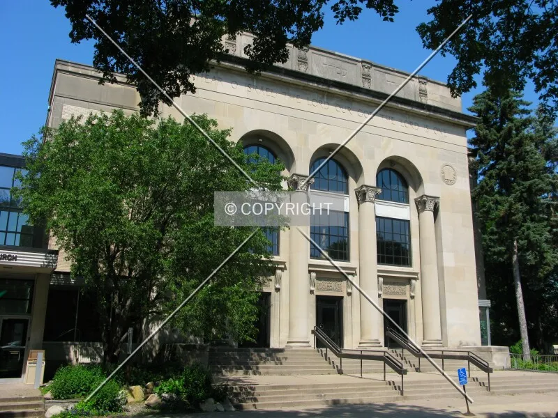 Photo 677-985-774