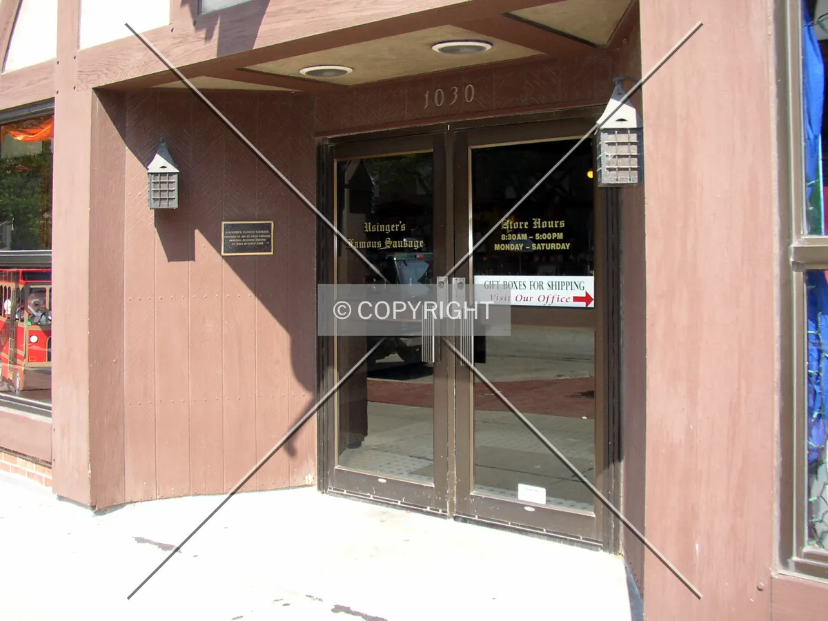 Main entrance off North Old World 3rd Street