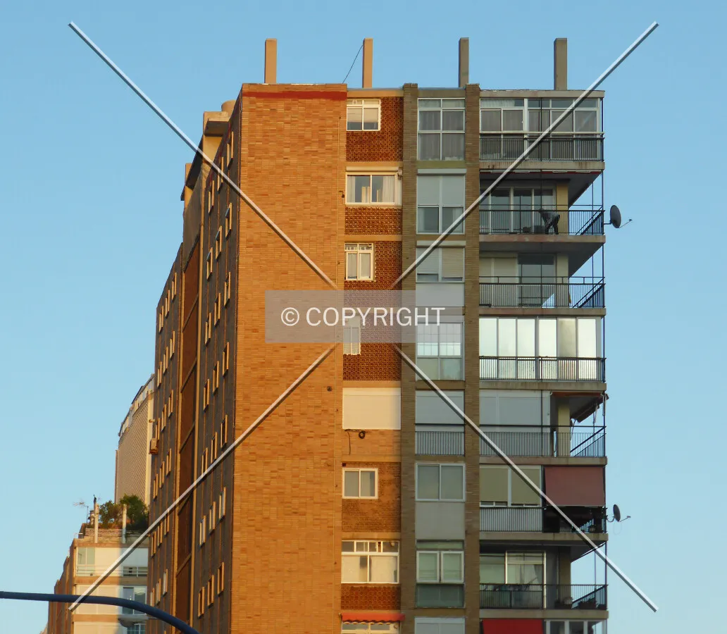 Photo 679-601-451