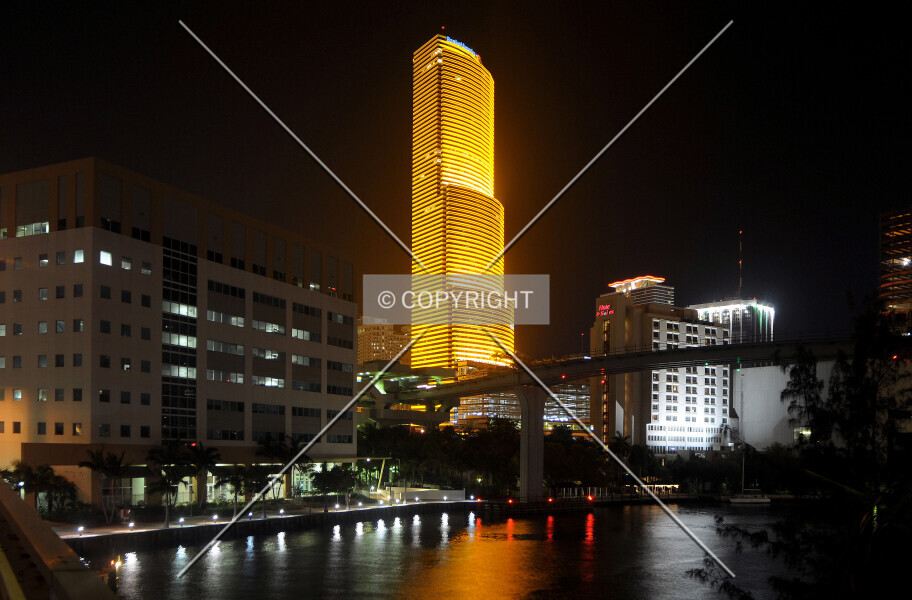 Photo 680-012-477