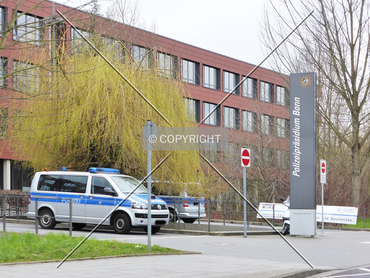 Photo 680-865-212