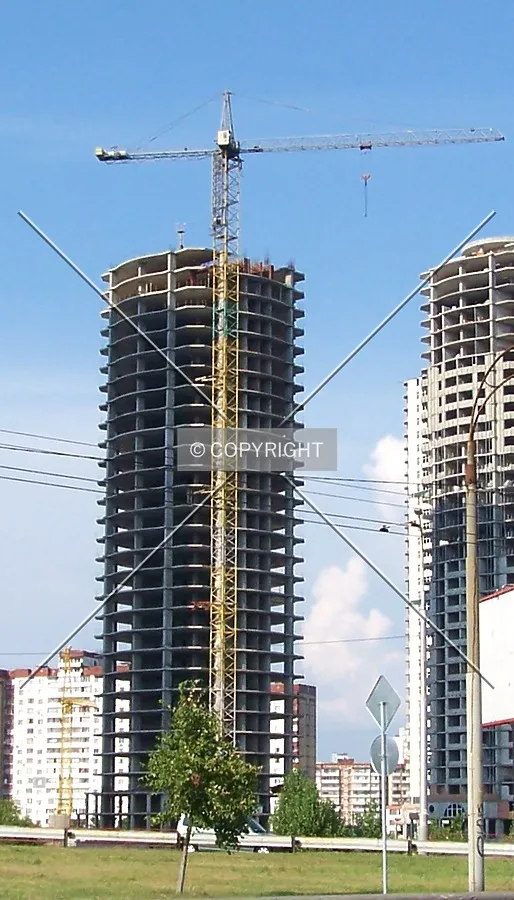Southwest view from Henerala Vatutina Avenue.