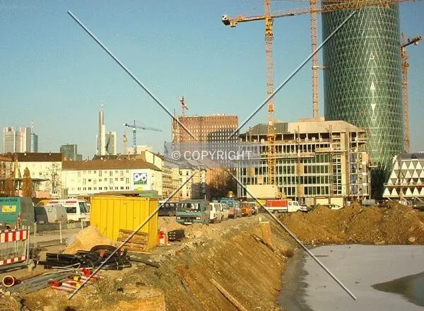 MainForum in the background (center); Westhafen Tower on the right (also under construction)