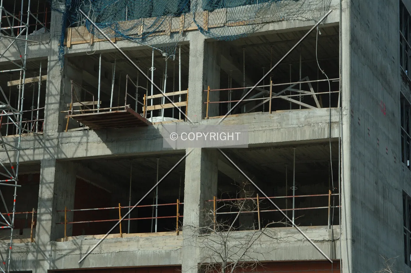 Structure frame