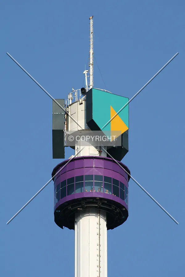 The cabin of the Euroscoop at the top of the mast