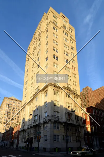 Photo 682-091-758