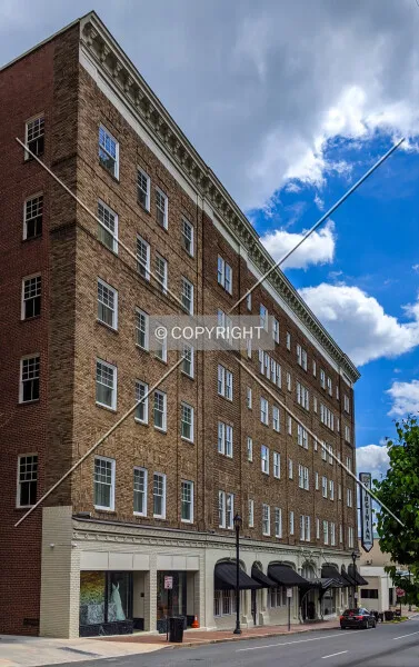 Photo 682-502-369