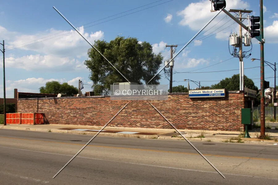 Photo 683-018-943