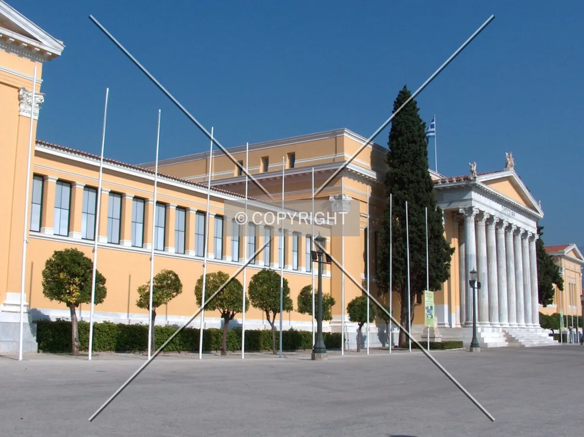 View of the front side from the plaza