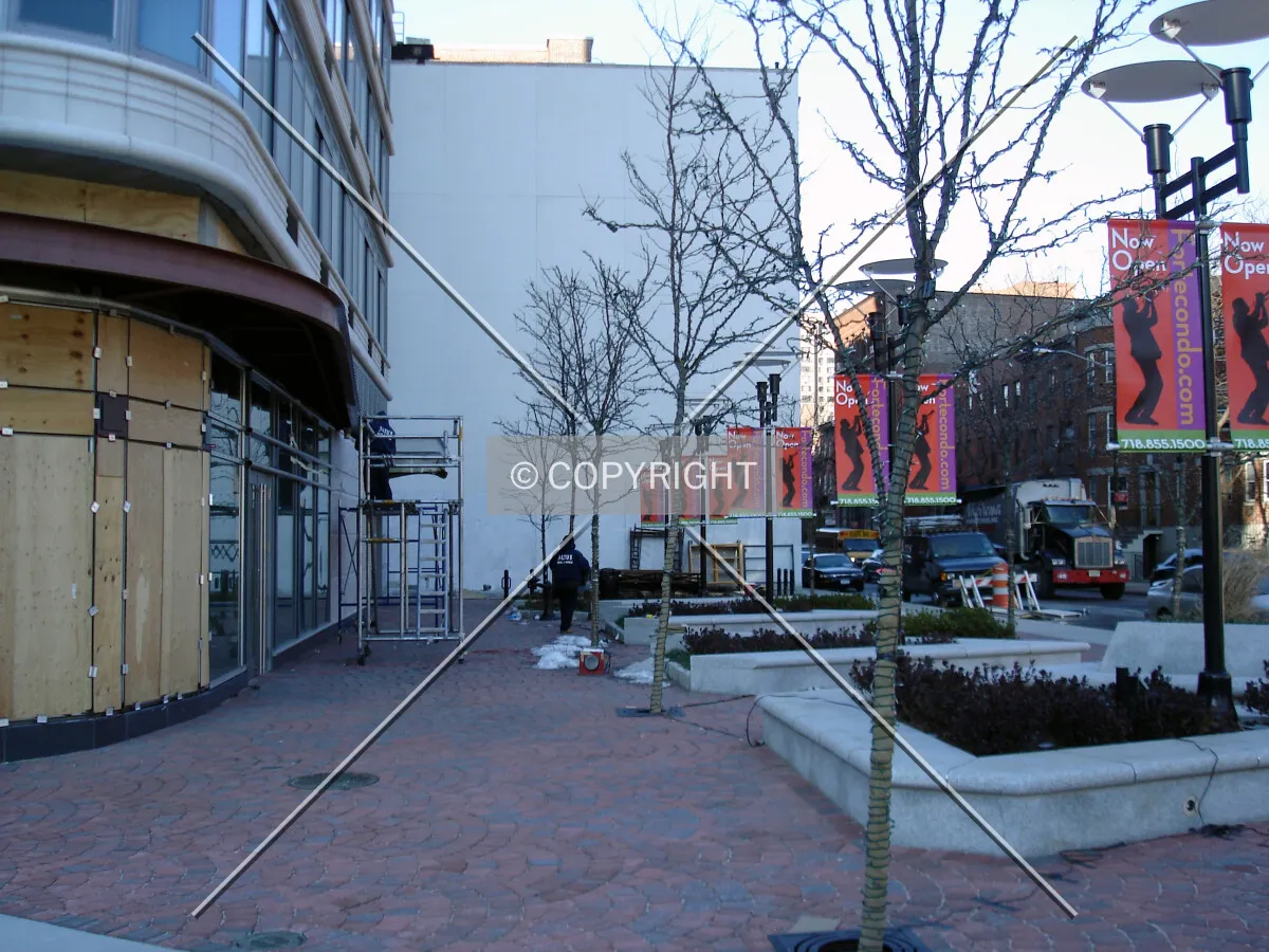 Plaza along Ashland