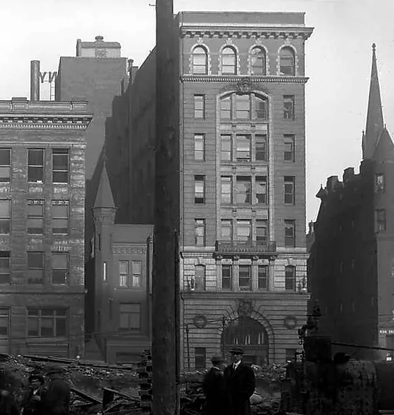 Photo 685-920-988