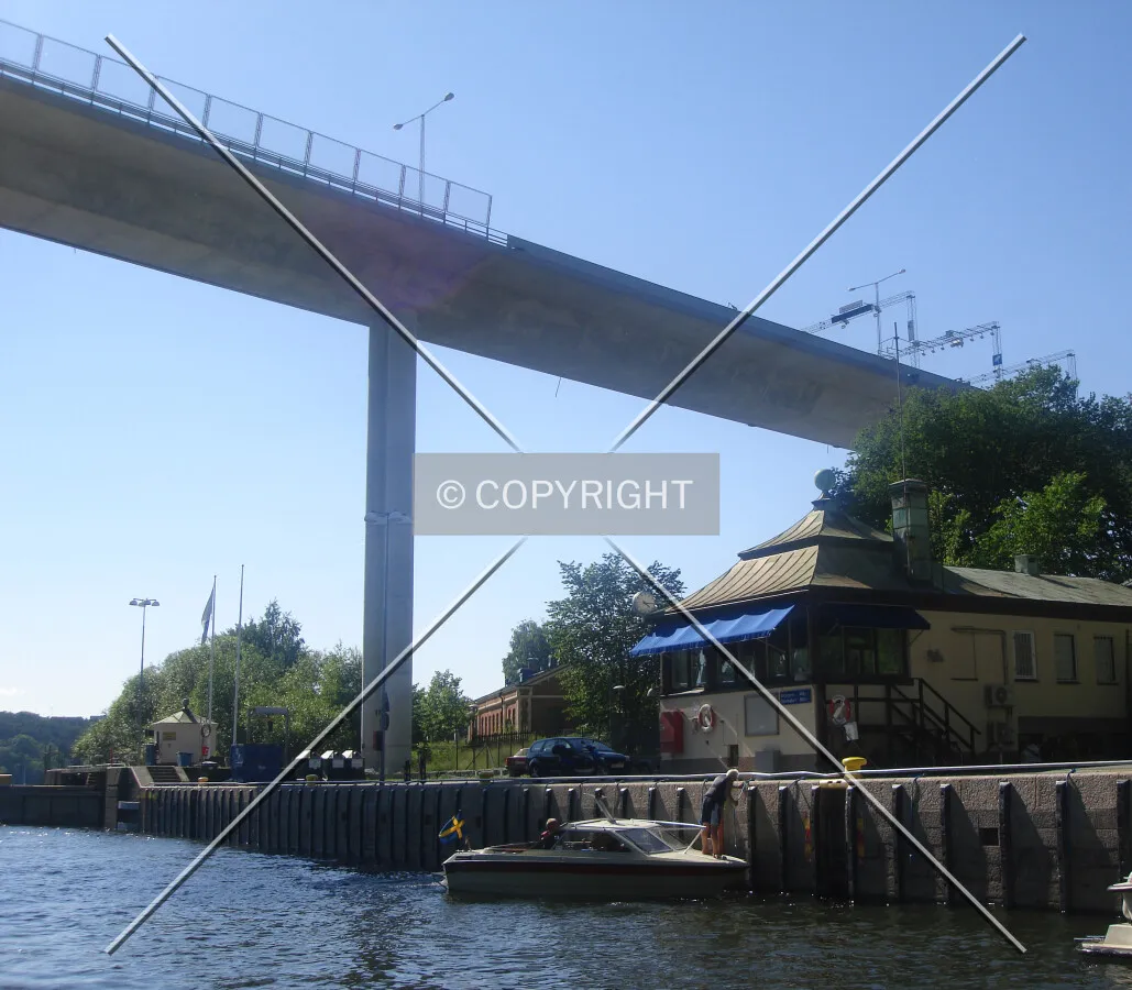 Photo 687-068-445