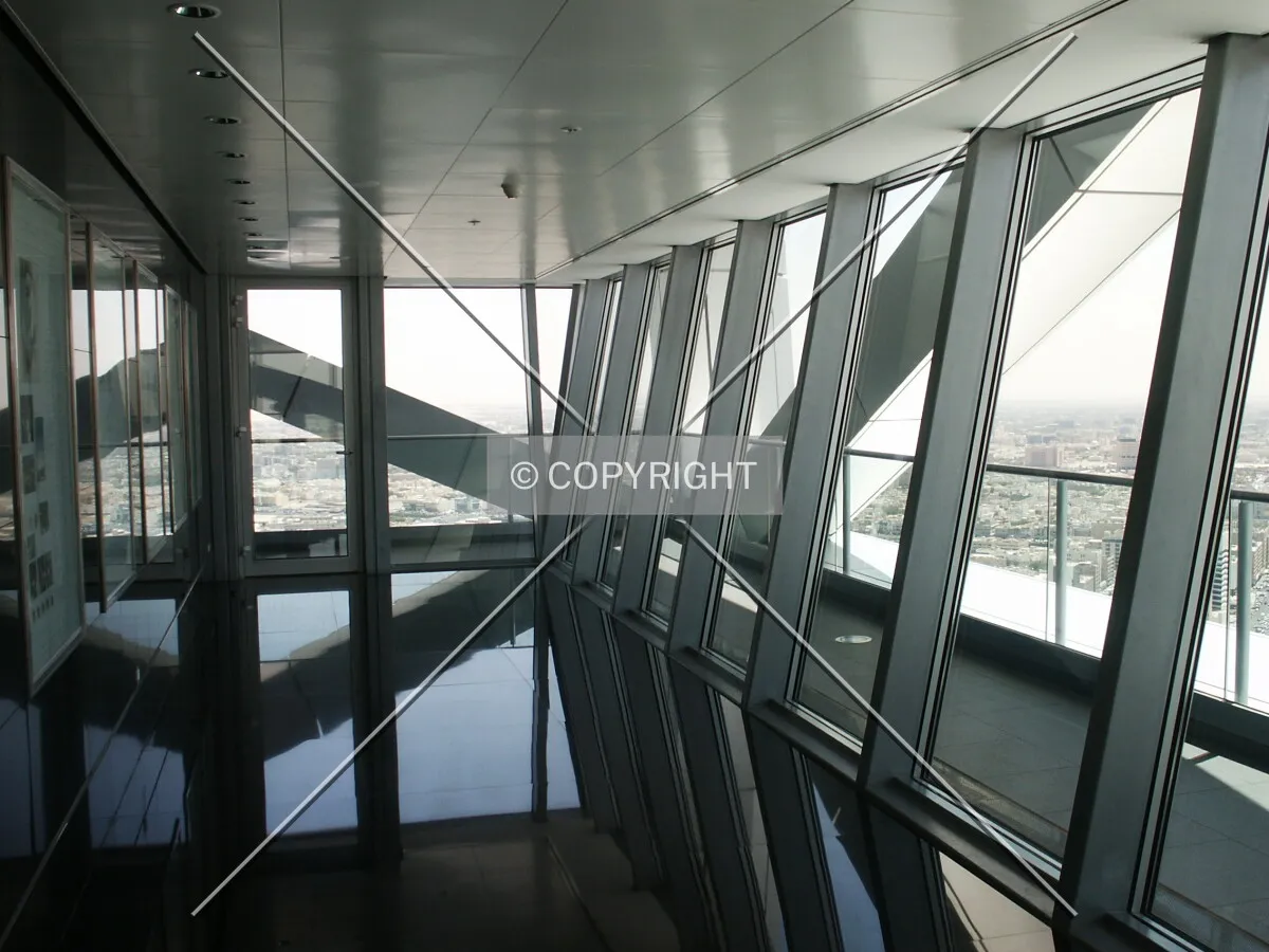 Perimeter hallway on one of the floors with crossbeams