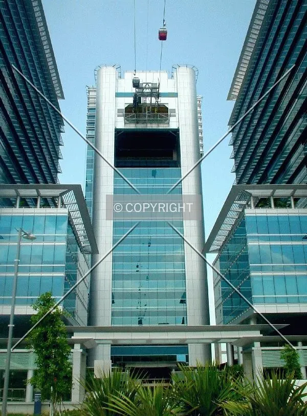 Full tower view of north facade/