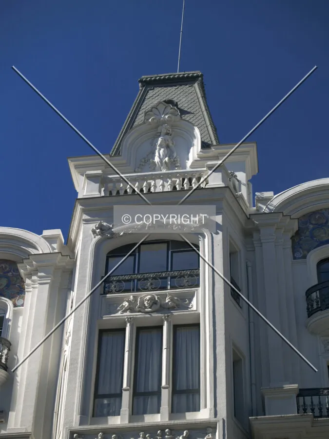 Detail of the top floors