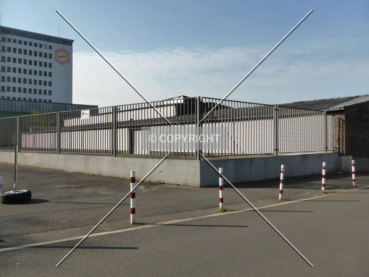 Photo 692-021-951