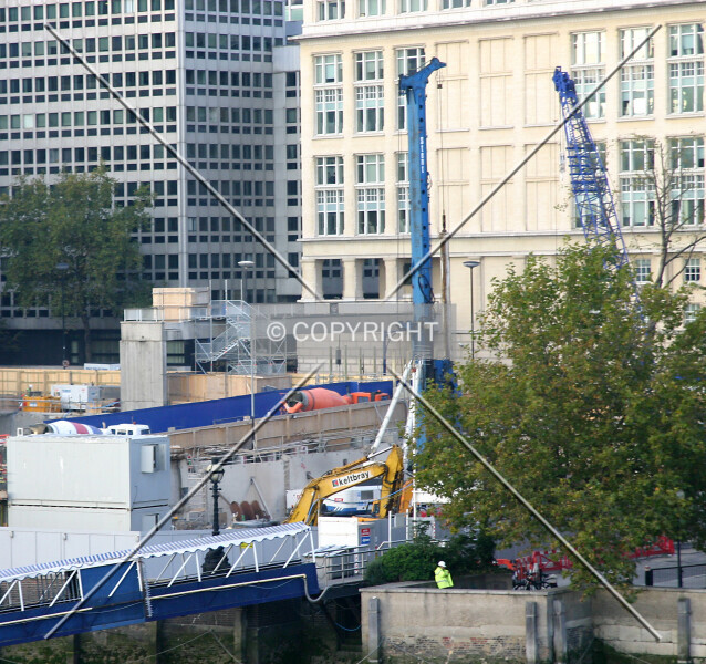 692-062-405