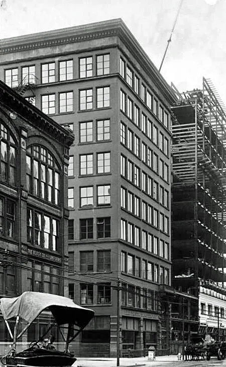Photo 692-111-540