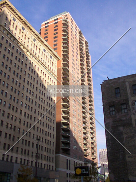 Photo 692-118-385