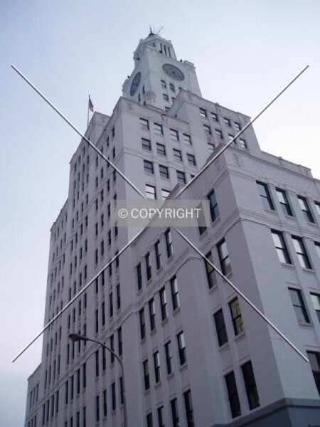 Photo 692-553-912