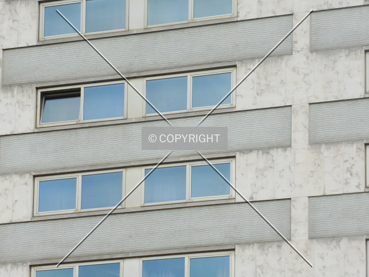 Photo 692-730-956