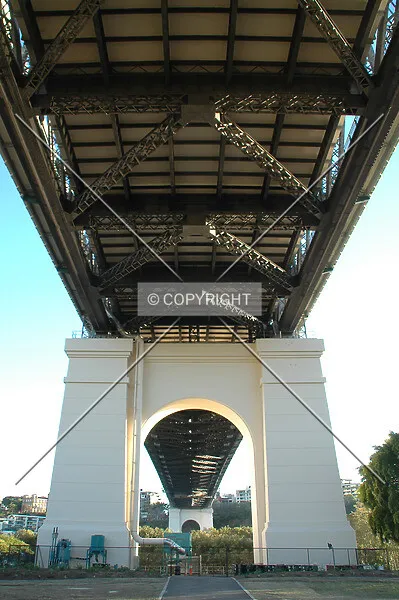 Photo 692-920-206