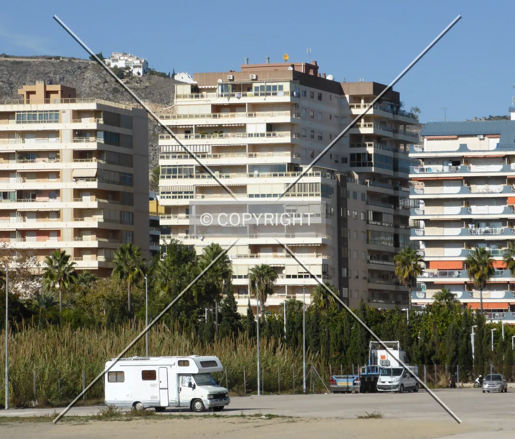Photo 693-116-619