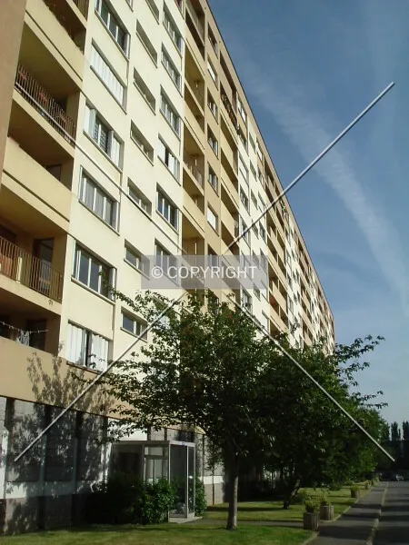 Photo 693-499-272