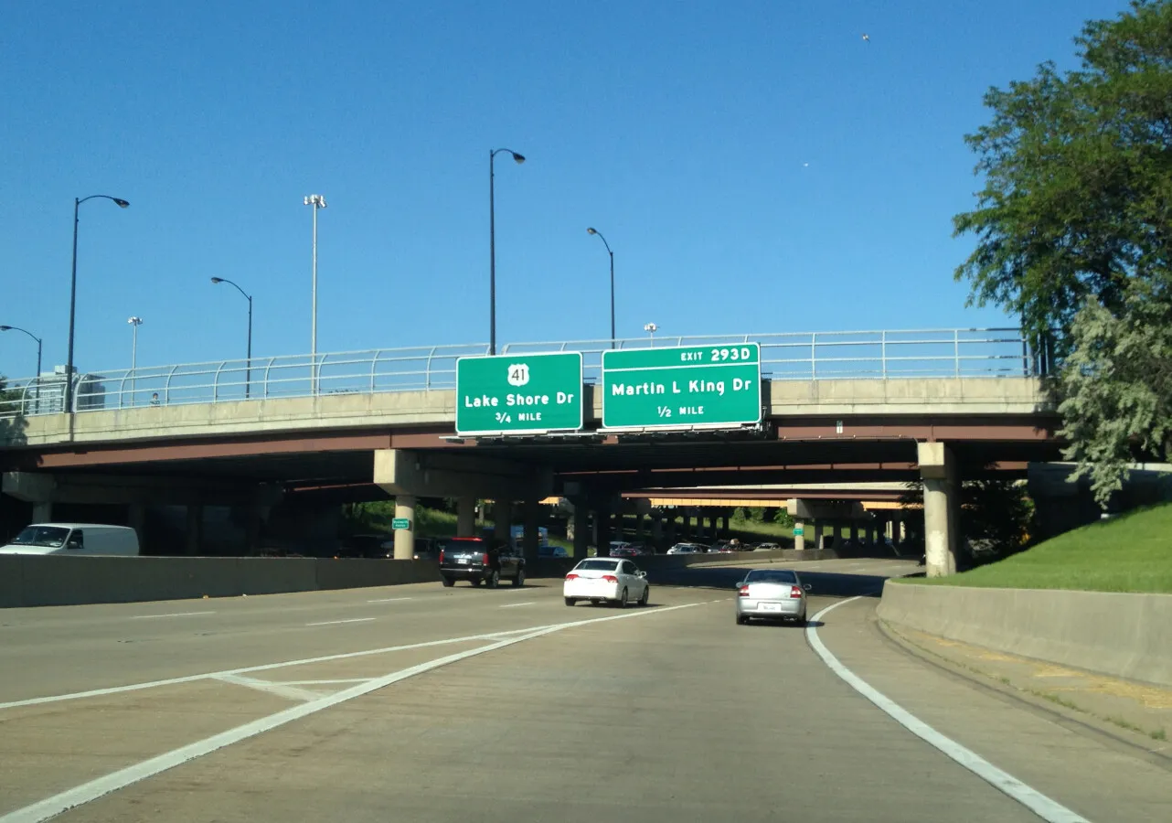 Photo 694-009-734