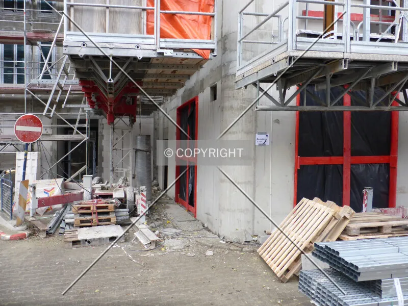 Photo 694-223-448