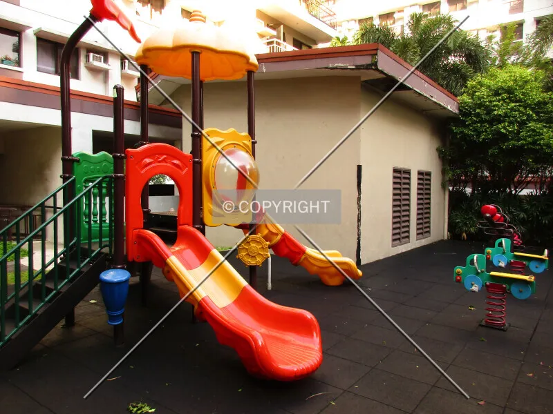 Photo 694-389-867