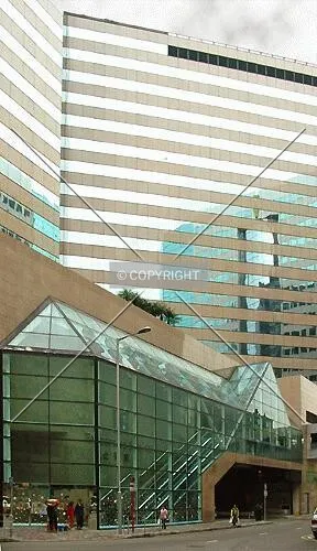 Lam Lok Street entrance
